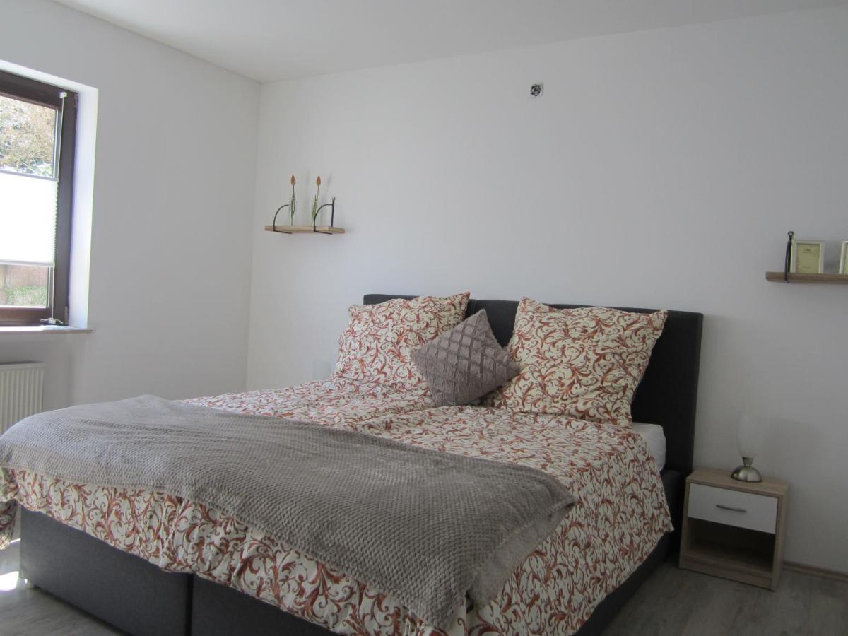Apartamento Kattenesser Moselblick Exterior foto